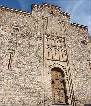 Faade occidentale de l'glise Santiago del Arrabal  Tolde