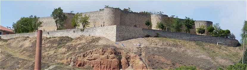 Le chteau-fort (Alcazar) de Toro au-dessus du Rio Duero