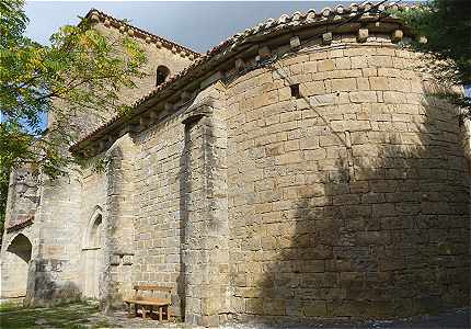 Chevet et ct Sud de l'glise de Turrillas dans la valle de l'Izagaondoa