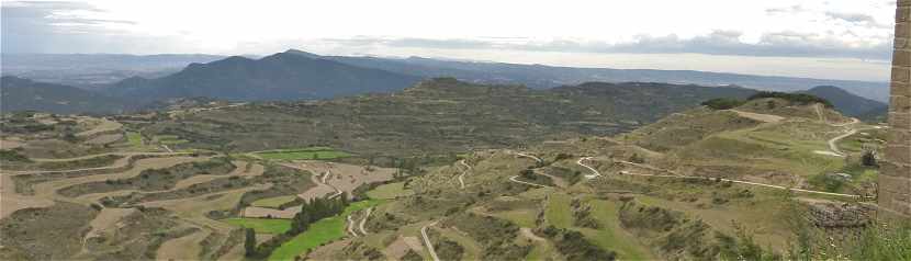 Panorama vers l'Est et le Sud  partir de Uju