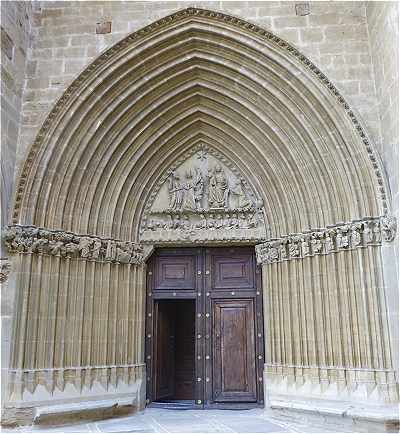 Portail Gothique de l'glise Santa Maria d'Uju
