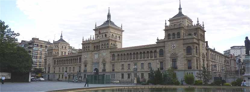 Plaza Zorilla  Valladolid, Academia Caballeria