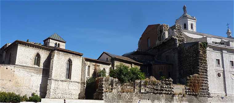 Vestiges de la Collgiale Romane de Valladolid  l'arrire de la cathdrale