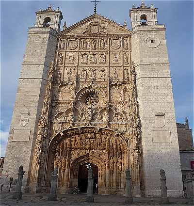 Faade plateresque de l'glise San Pablo de Valladolid