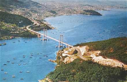 Panorama sur la Ria de Vigo avec la ville en arrire-plan