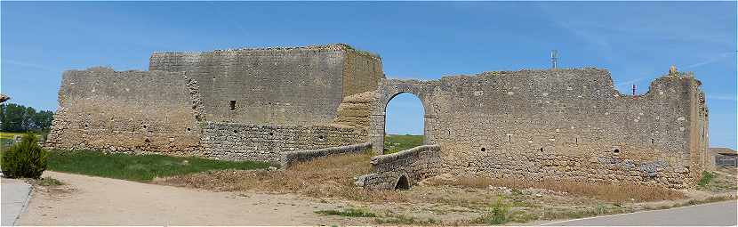 Ruines du chteau mdival de Villagarcia de Campos