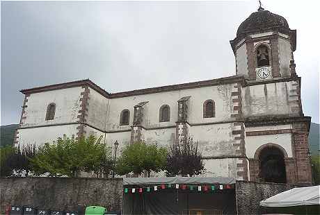 Eglise de Zugarramurdi dans le Baztan