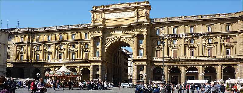 Florence: la Place de la Rpublique