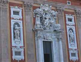 Gnes: Eglise Santa Maria Assunta di Carignano