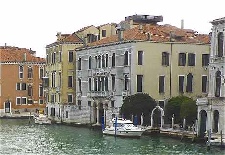 Venise, Grand Canal: Palazzo Loredan Cini et Palazzo Molin Balbi Valier della Trezza