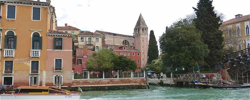 Venise, Grand Canal: Eglise San Vital,  gauche partie du Palazzo Civran Badoer Barozzi