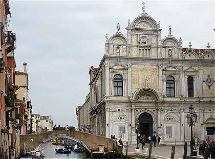 Le rio dei Mendicanti et la scuola di San Marco  Venise