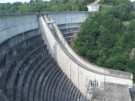 Barrage de Bort les Orgues