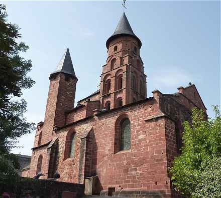 Eglise Saint Pierre de Collonges la Rouge