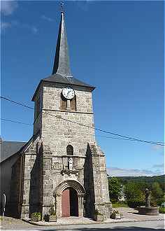 Faade et clocher de l'glise de La Courtine