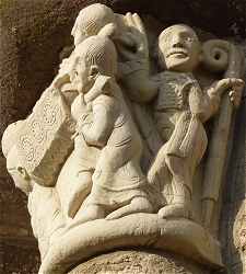 Sculpture du chevet de l'église Saint Etienne de Lubersac