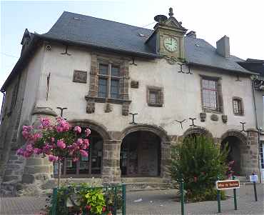 Mairie de Lubersac