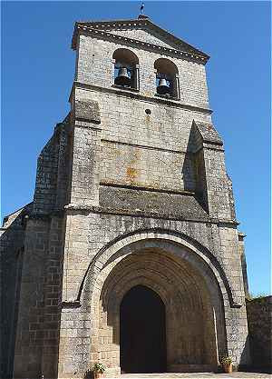 Faade de l'glise de Solignac