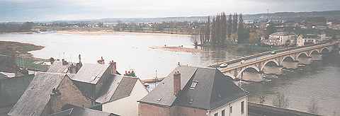 La Loire et le Pont d'Amboise