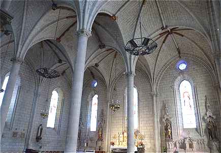 Eglise Saint Germain de Bourgueil: Votes d'ogives de style Angevin