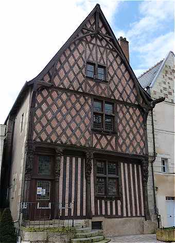 Centre de Luynes: Maison  colombages