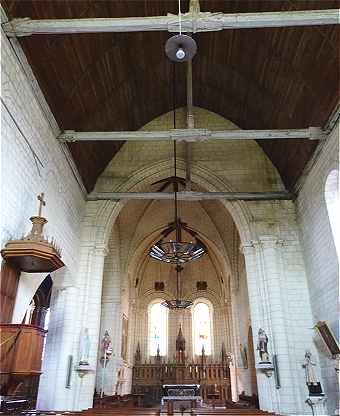 Nef de l'glise Saint Martin de Restign