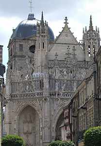 Porche de l'église Notre-Dame