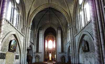 Notre-Dame de la Couture: vue de la Nef