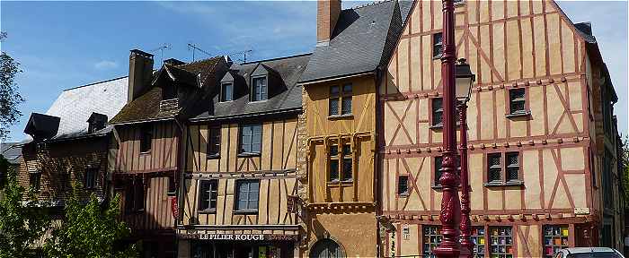 Maison du Pilier Rouge  l'entre de la Grande Rue