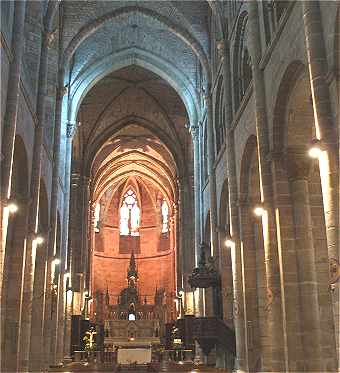 Intrieur de l'glise Saint Sauveur  Figeac