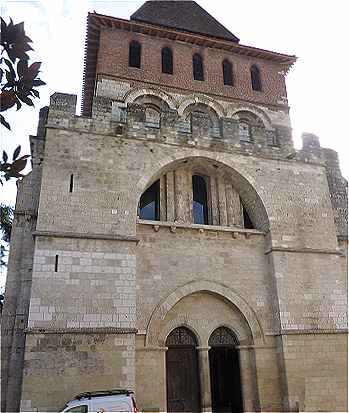 Faade de l'glise Saint Pierre de Moissac