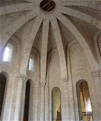 Voute du premier tage de la Tour-Porche de l'Abbaye Saint Pierre de Moissac
