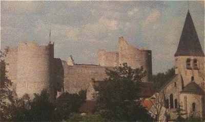 Chateau de Yvre le Chatel dans le Loiret