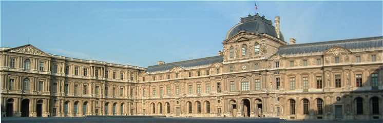 La Cour Carre du Louvre