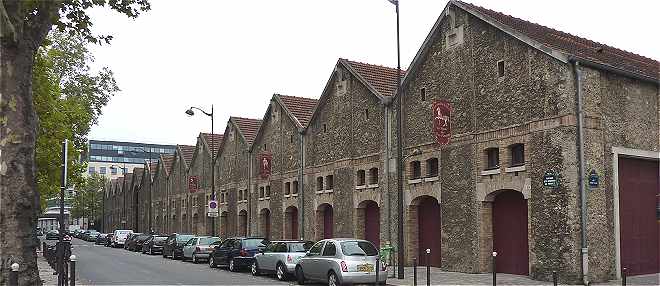 Paris: les anciennes Halles aux Vins de Bercy