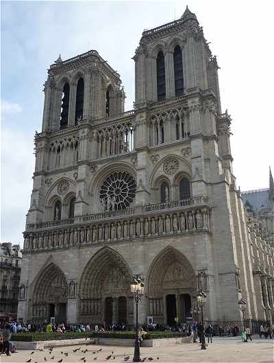 Notre Dame de Paris, faade vers l'Ouest