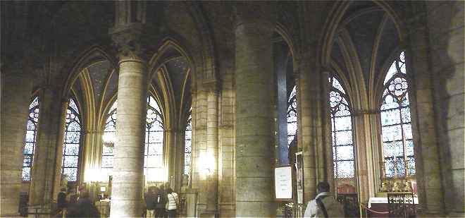 Notre Dame de Paris, vue du double Dambulatoire