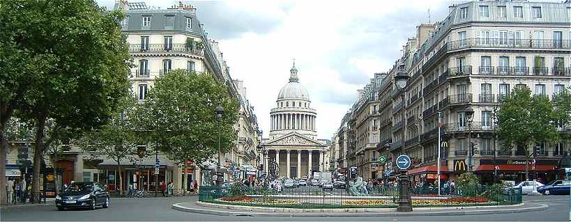 Paris: Le Panthon et la rue Soufflot