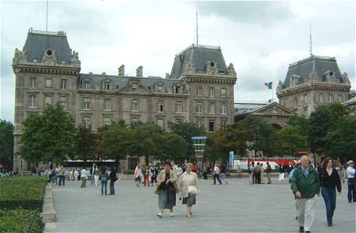 La Préfecture de Police