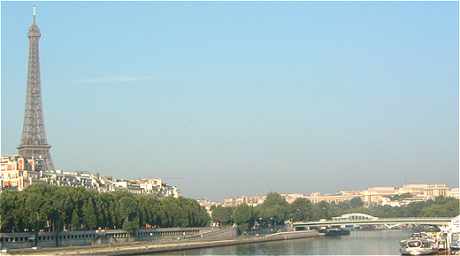 Tour Eiffel: 300 mtres de hauteur