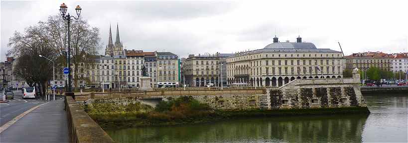 Bayonne: Pont sur l'Adour  la confluence avec la Nive