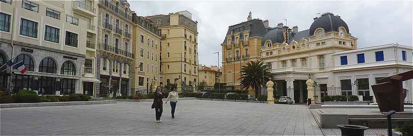 Biarritz: Place Bellevue et entre du Casino Bellevue