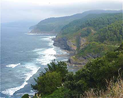 Panorama sur la cte Atlantique entre Armintza et le Cap Billano