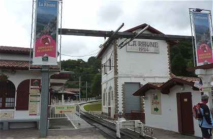 La gare du train  crmaillre de la Rhune