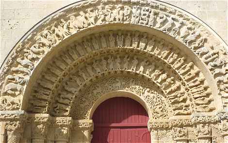Portail du transept Sud de l'glise d'Aulnay