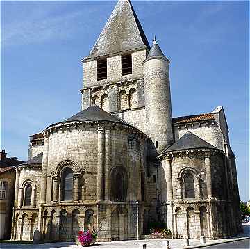 Chevet de l'glise Notre Dame de Chauvigny