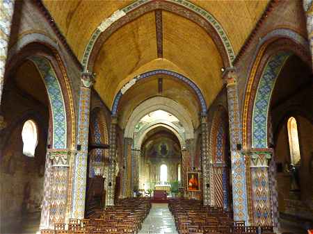 Intrieur peint de l'glise Saint Nicolas de Civray