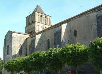 Eglise Notre-Dame et Saint Junien de Lusignan