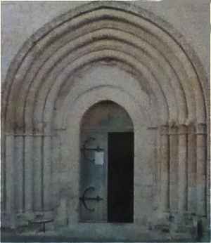 Portail de l'église Saint Jean-Baptiste de Marnes