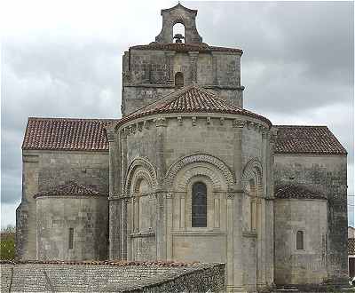 Chevet de l'glise Saint Pierre de Marestay  Matha